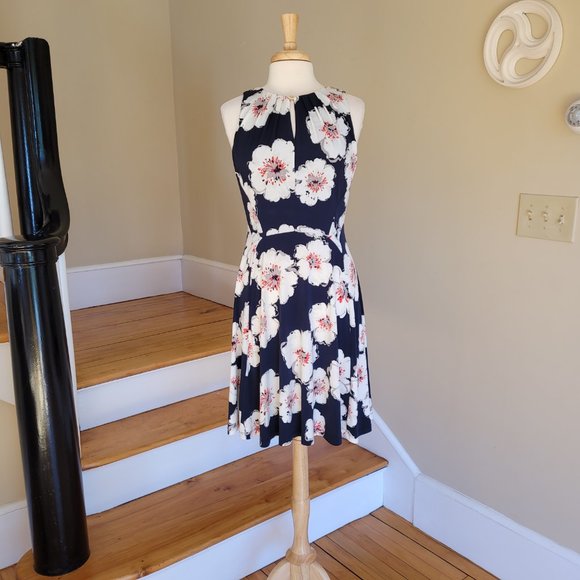 Ivanka Trump Women's Floral Sleeveless Cocktail Dress. Size M - Picture 3 of 10